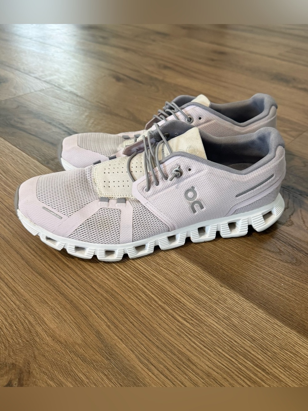 On Cloud 5 Women’s Size 11 Lily Frost Purple Lavender Running Shoes 59.98899